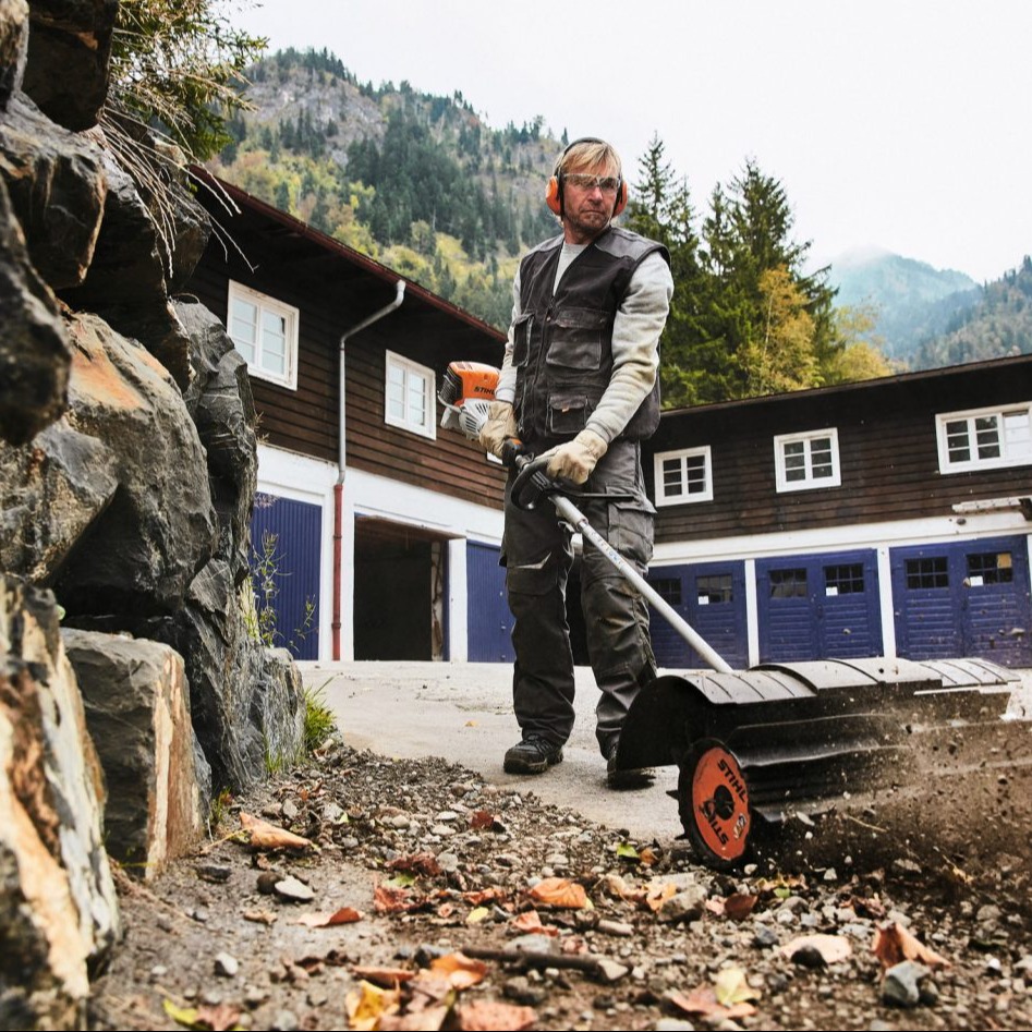 Balai mécanique STIHL